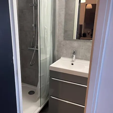 Centre Apartment *